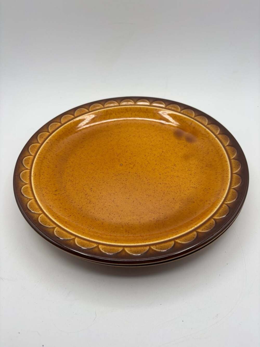 Pair Homer Laughlin Golden Harvest II Dinner Plates 10.25 Inch